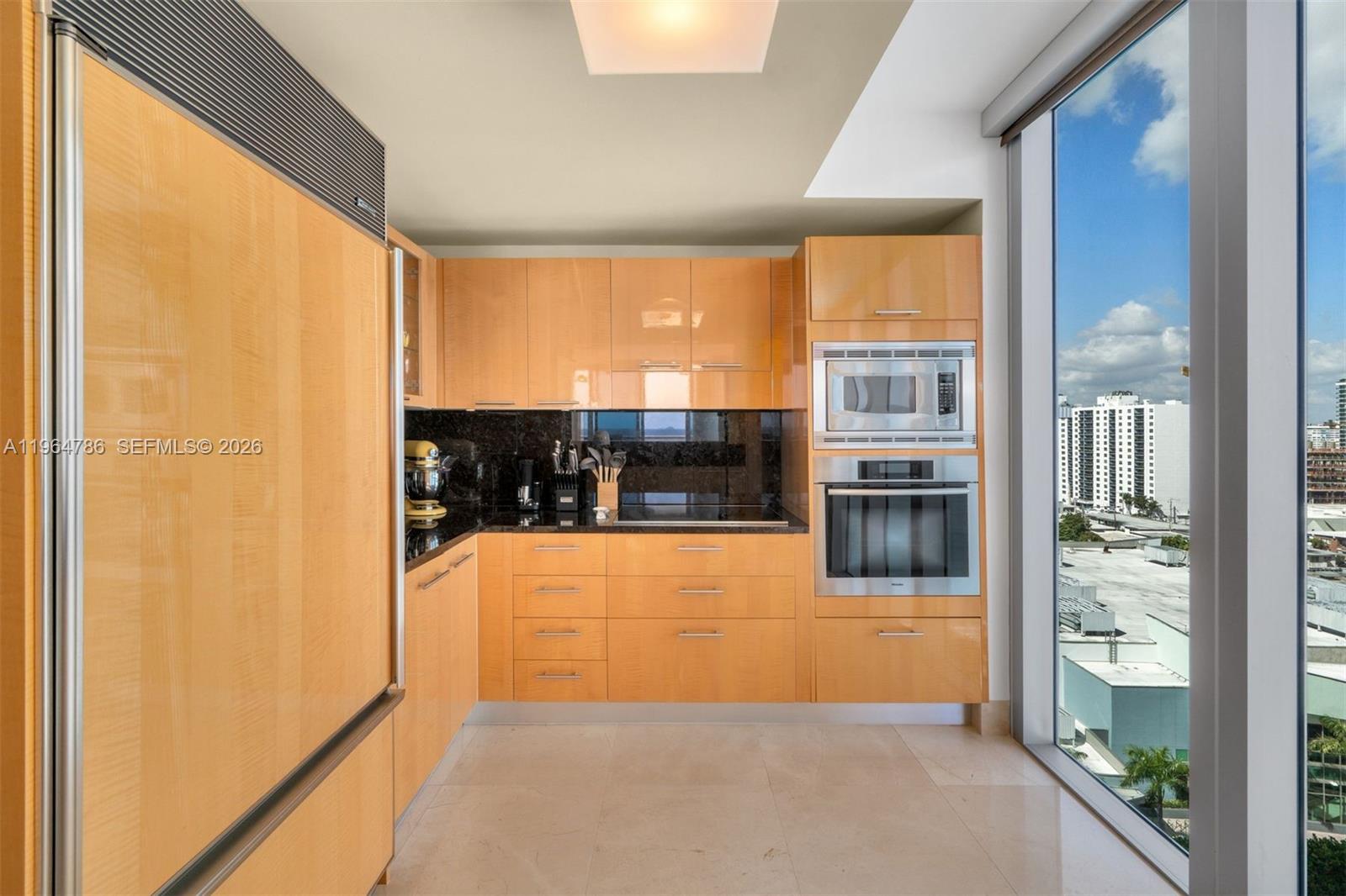 6799 Collins Ave #1102, Miami Beach FL 33141