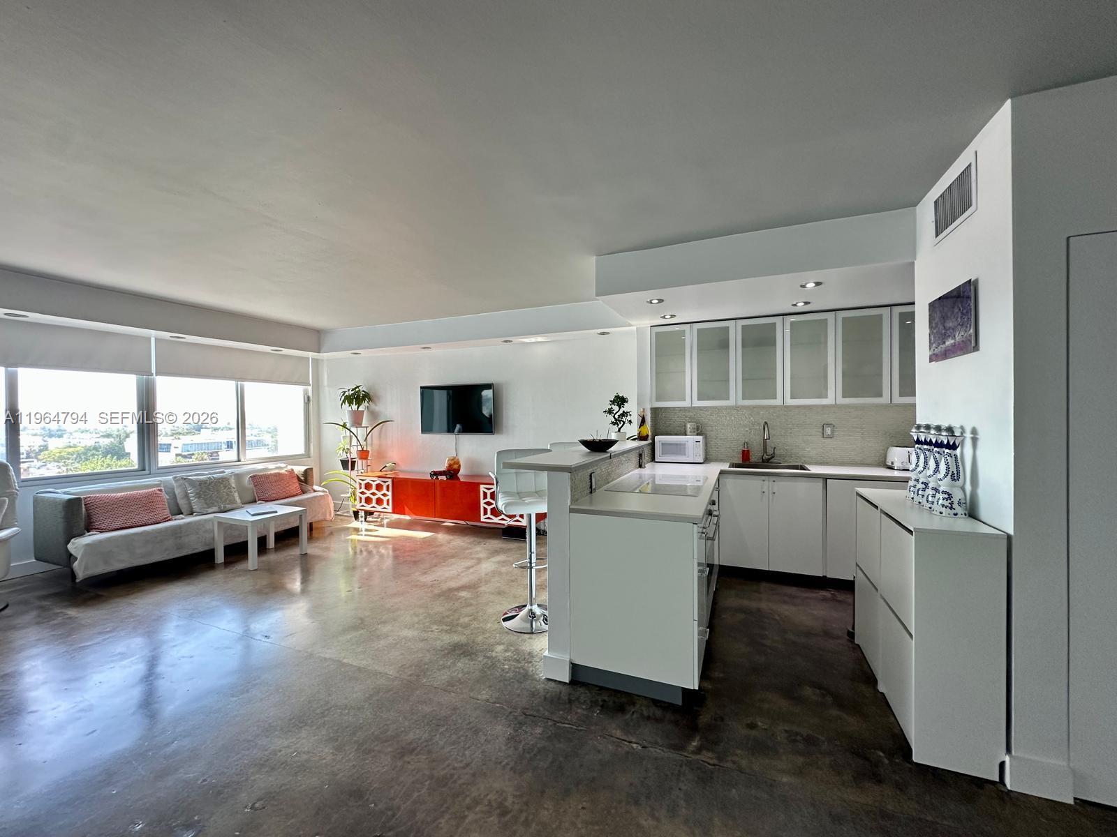 1000 West Ave #932, Miami Beach FL 33139