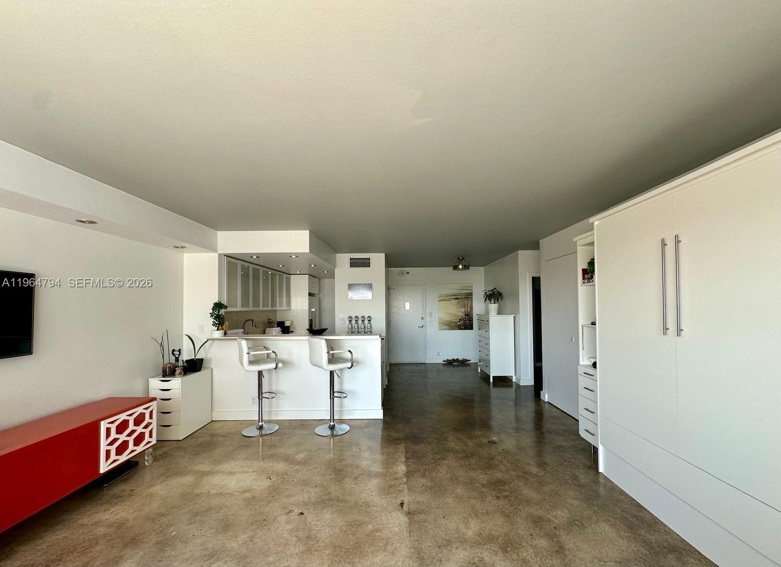 1000 West Ave #932, Miami Beach FL 33139
