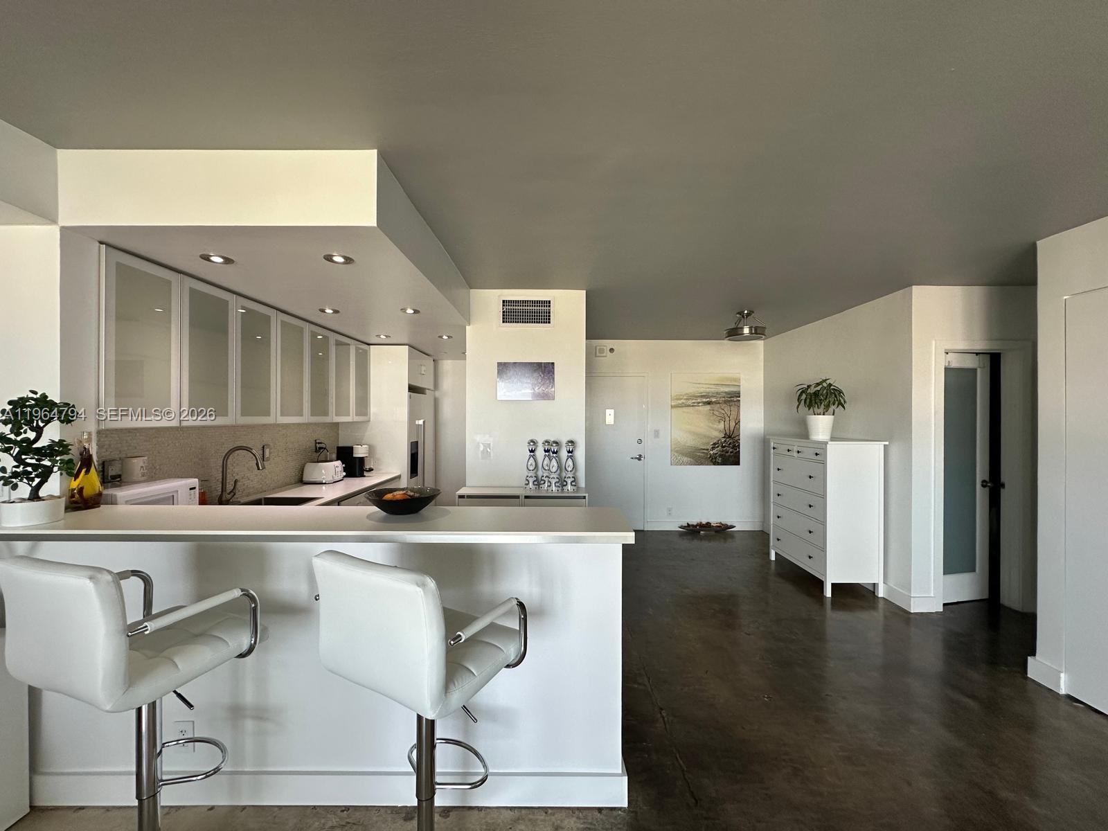 1000 West Ave #932, Miami Beach FL 33139