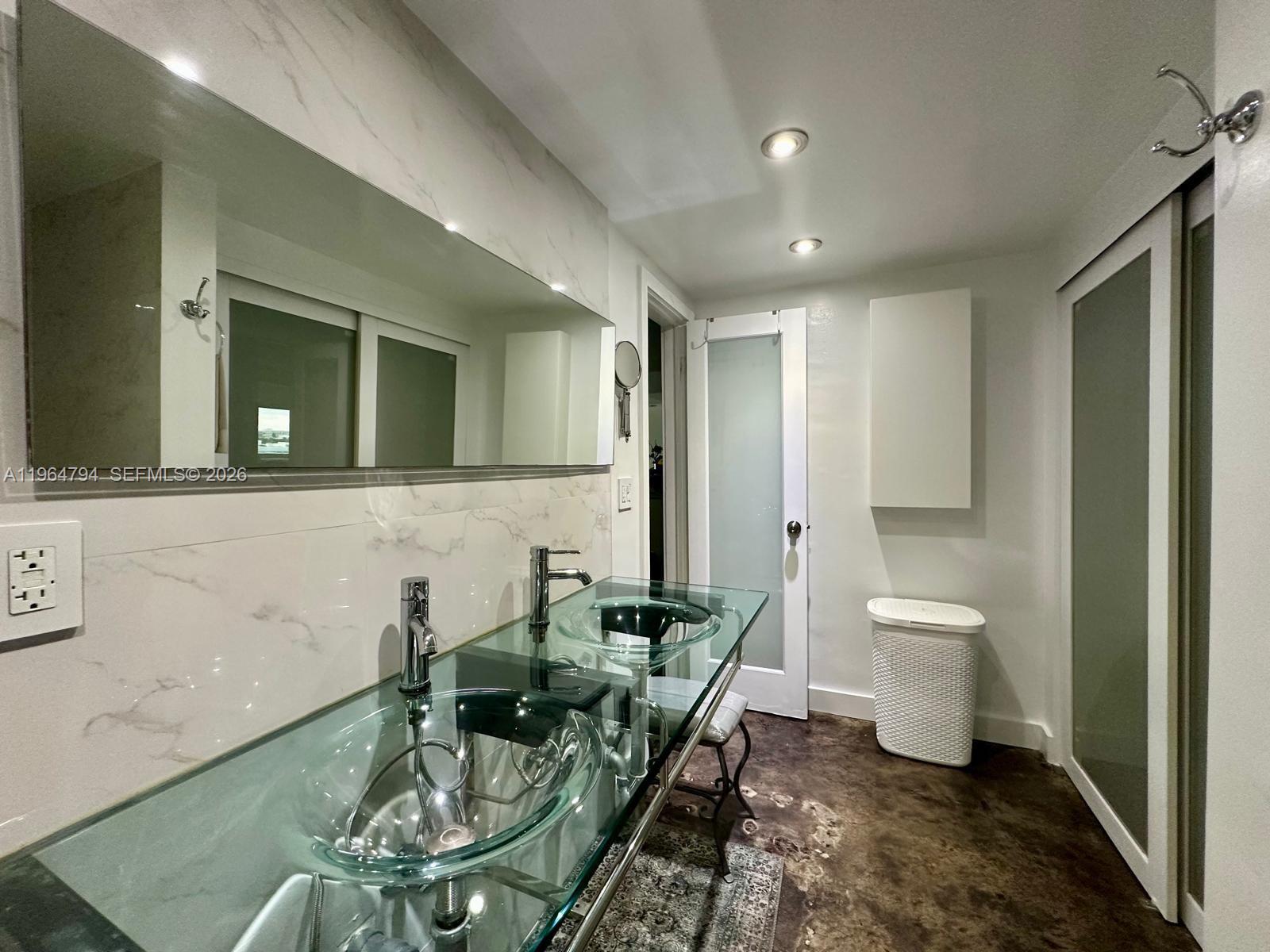 1000 West Ave #932, Miami Beach FL 33139