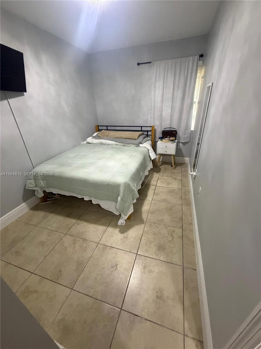 1955 NW 5th Pl #13, Miami FL 33136