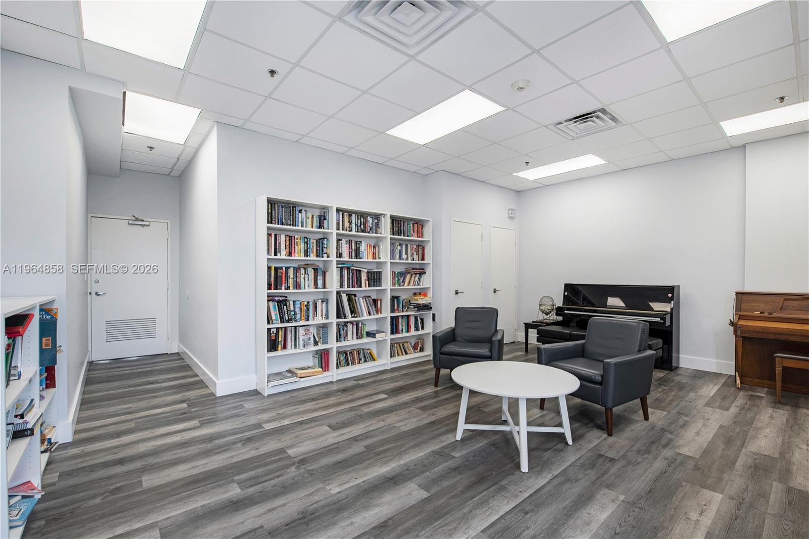 3731 N Country Club Dr #229, Aventura FL 33180