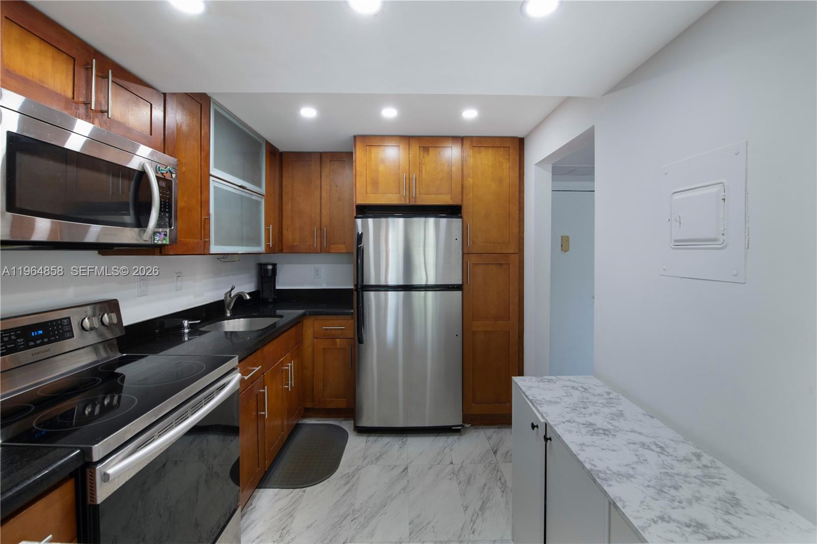 3731 N Country Club Dr #229, Aventura FL 33180