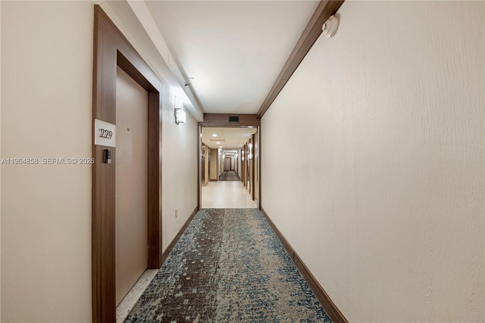 3731 N Country Club Dr #229, Aventura FL 33180