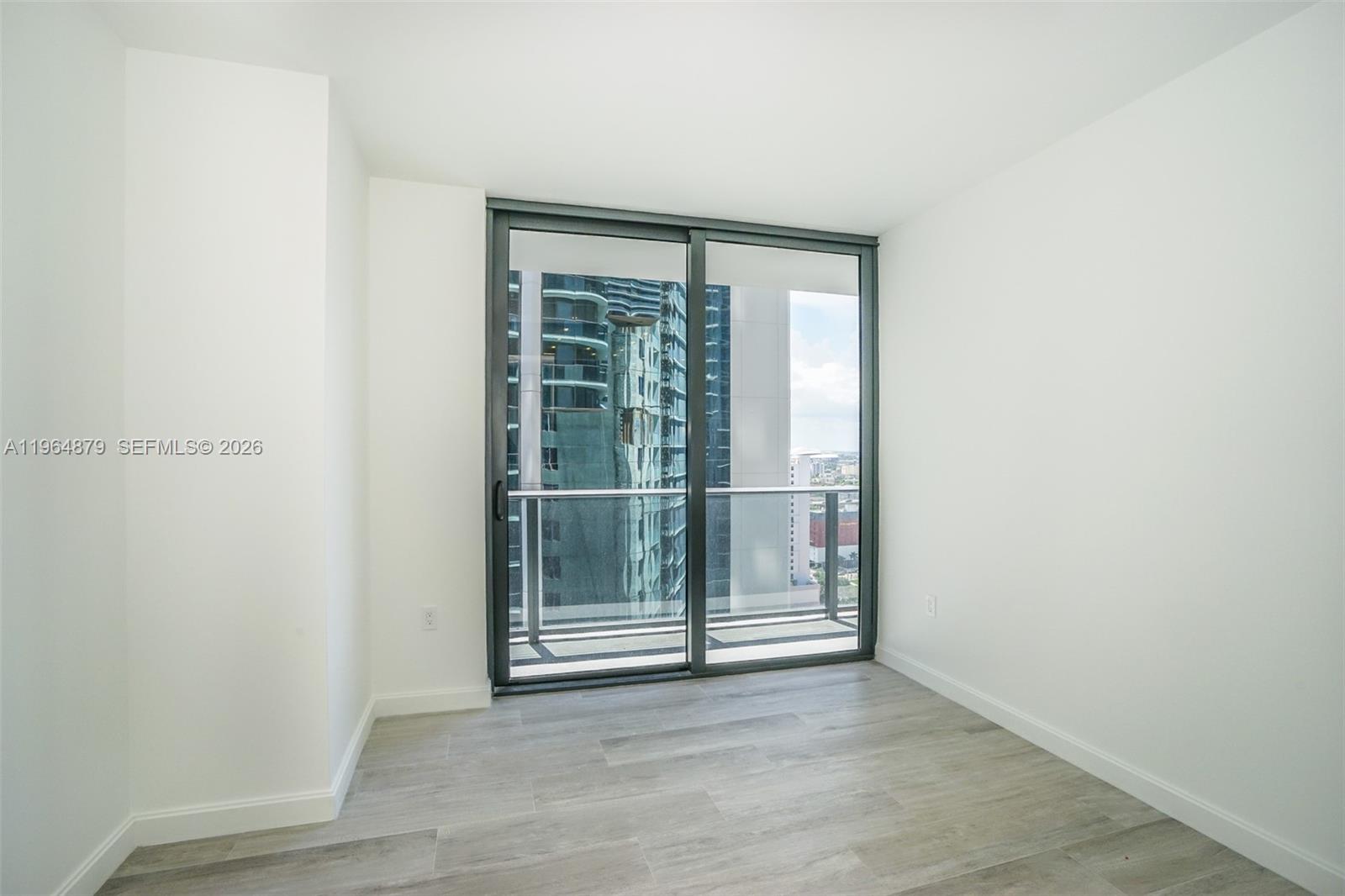 55 SW 9TH ST #2108, Miami FL 33130