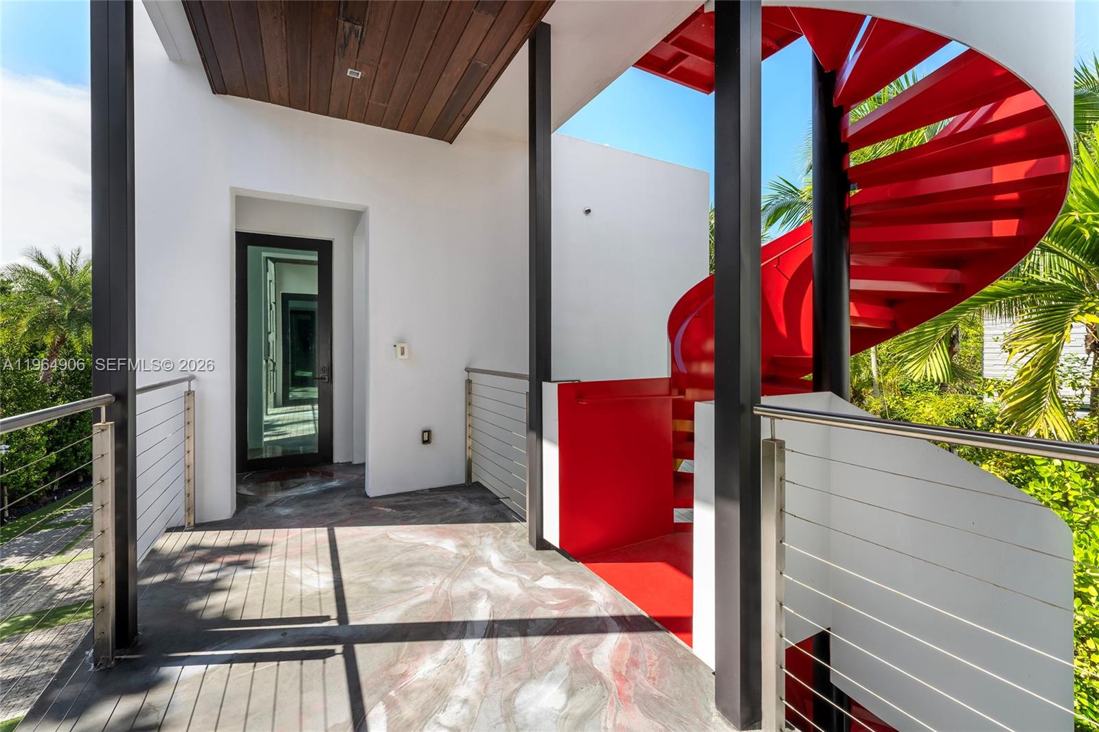 528 Lakeview Ct, Miami Beach FL 33140