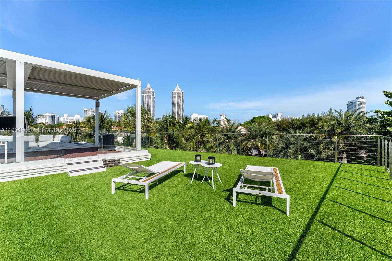 528 Lakeview Ct, Miami Beach FL 33140