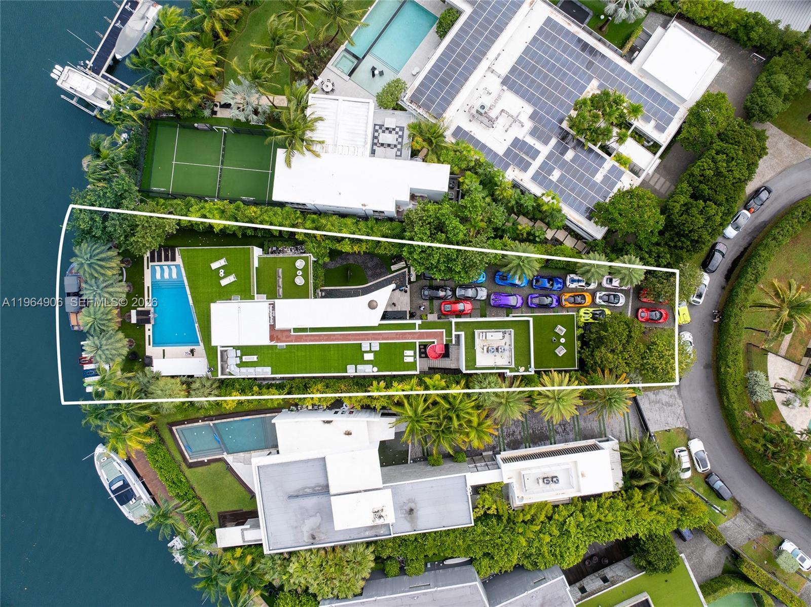 528 Lakeview Ct, Miami Beach FL 33140
