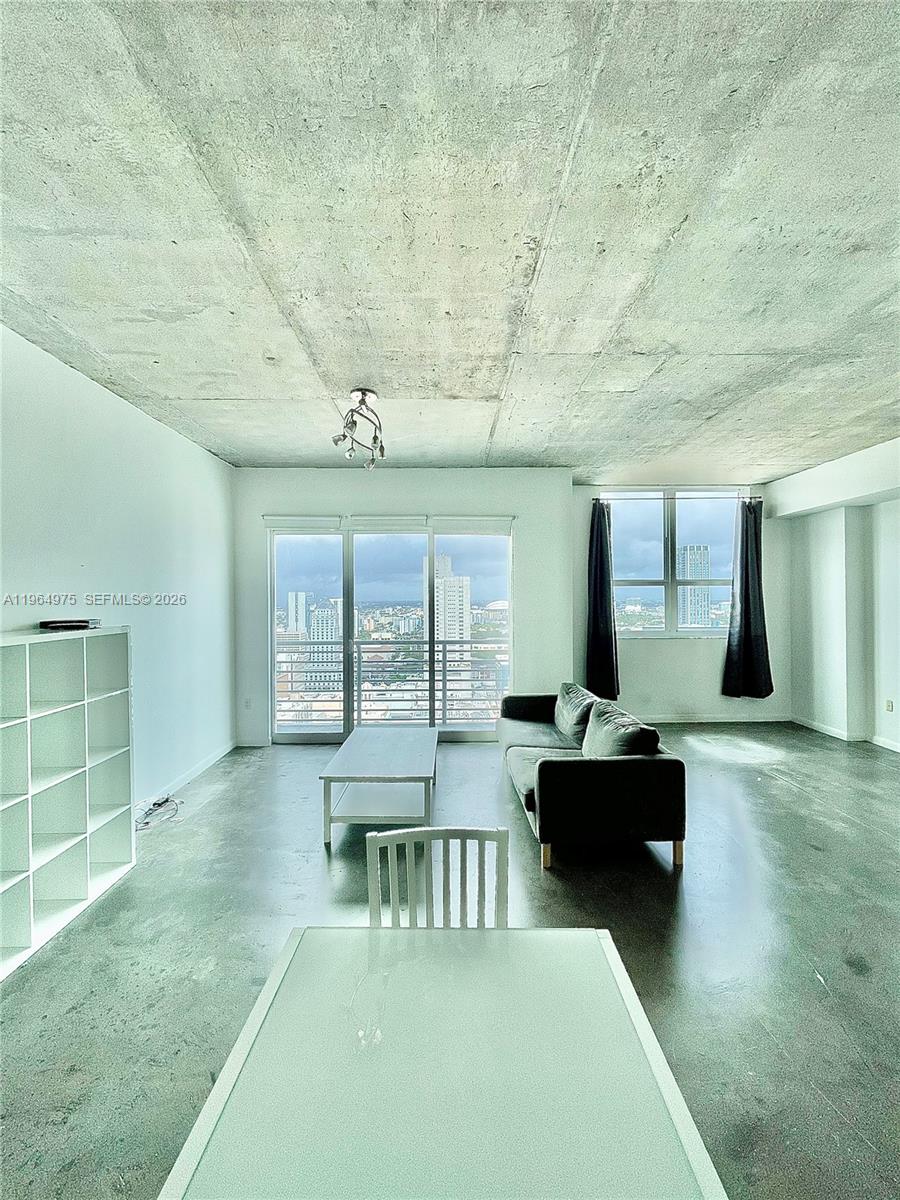133 NE 2 AV #3117, Miami FL 33132