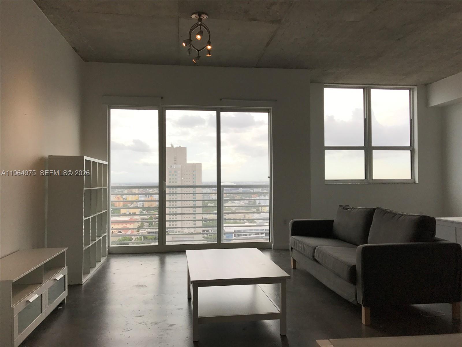 133 NE 2 AV #3117, Miami FL 33132