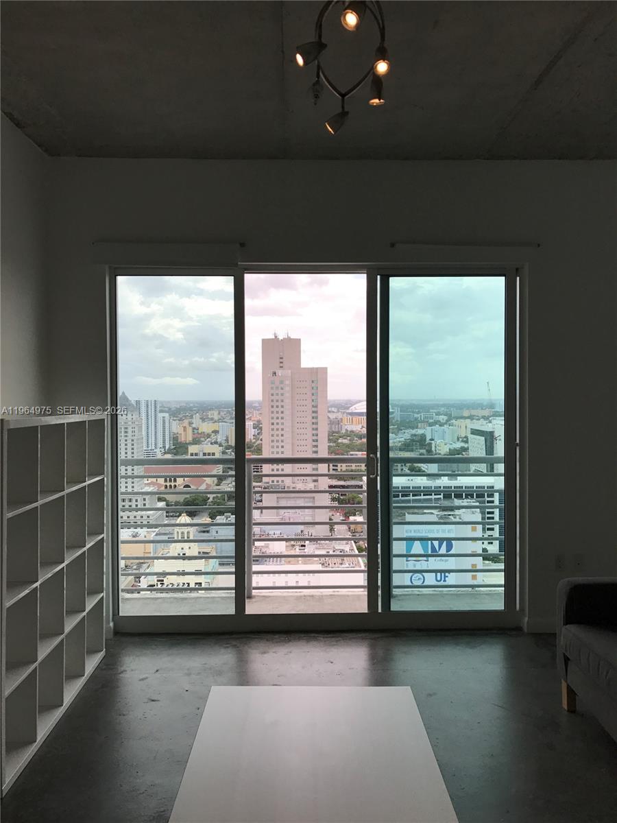 133 NE 2 AV #3117, Miami FL 33132