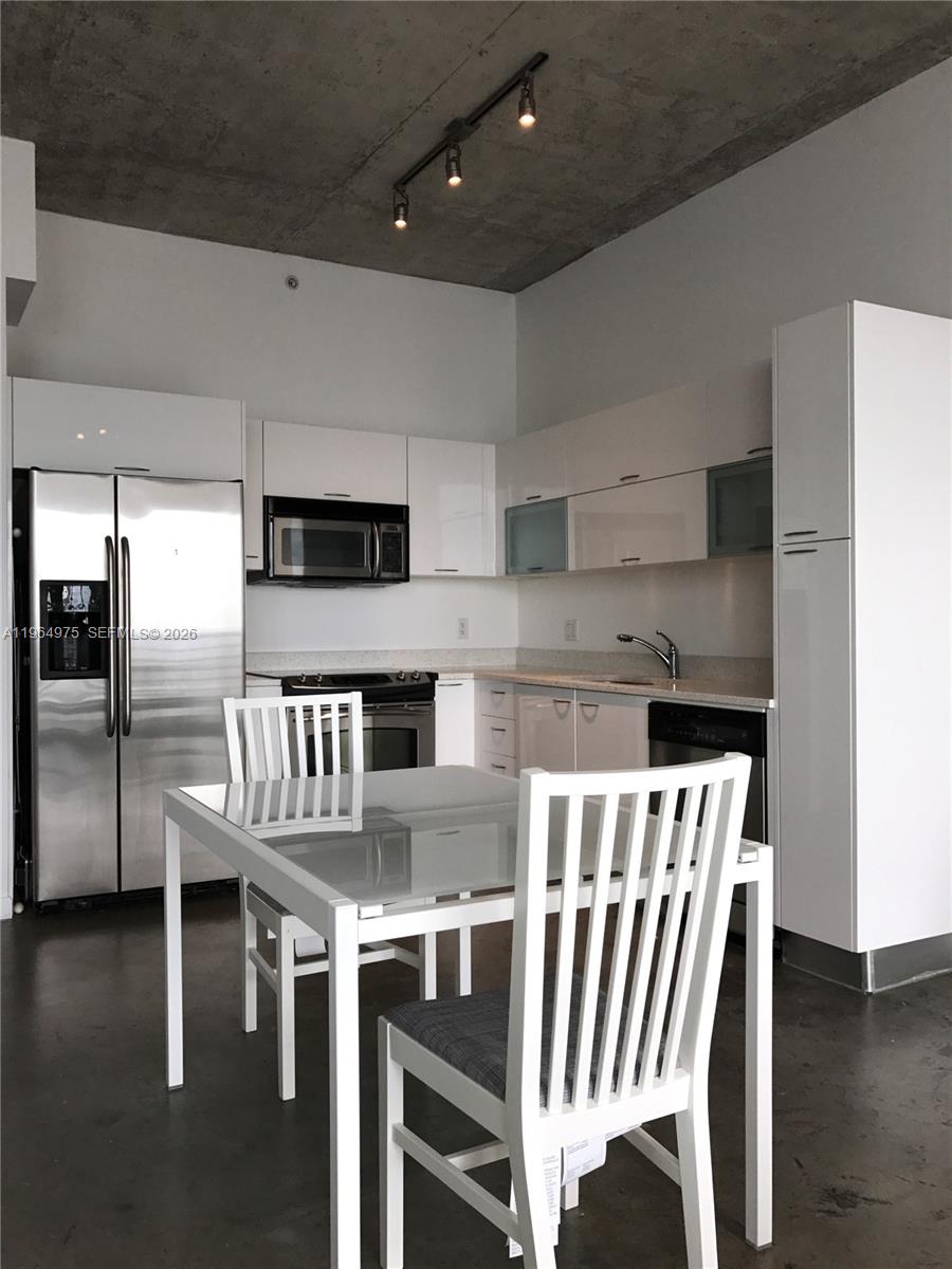 133 NE 2 AV #3117, Miami FL 33132
