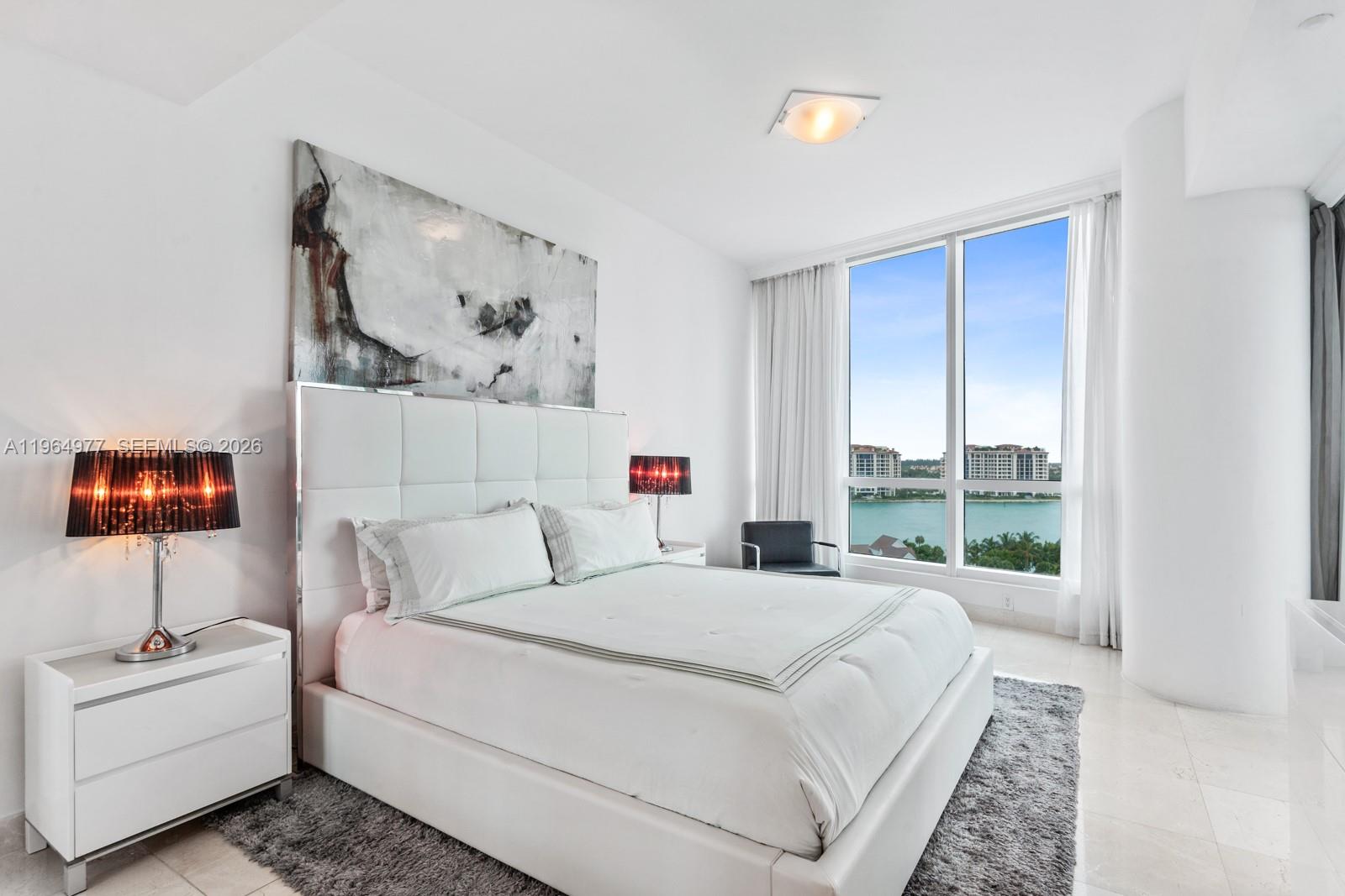 100 S Pointe Dr #1001, Miami Beach FL 33139