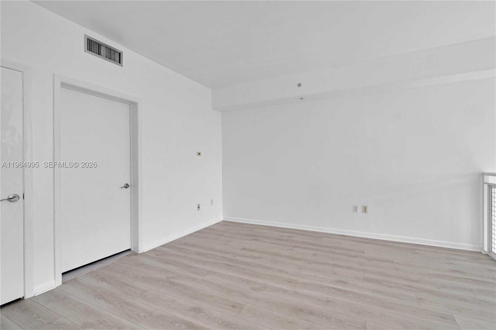 244 Biscayne Blvd #436, Miami FL 33132