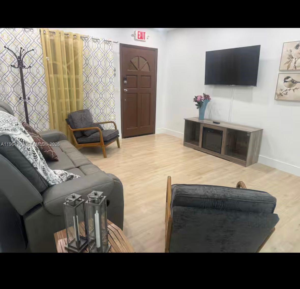 508 De Leon Dr, Miami Springs FL 33166