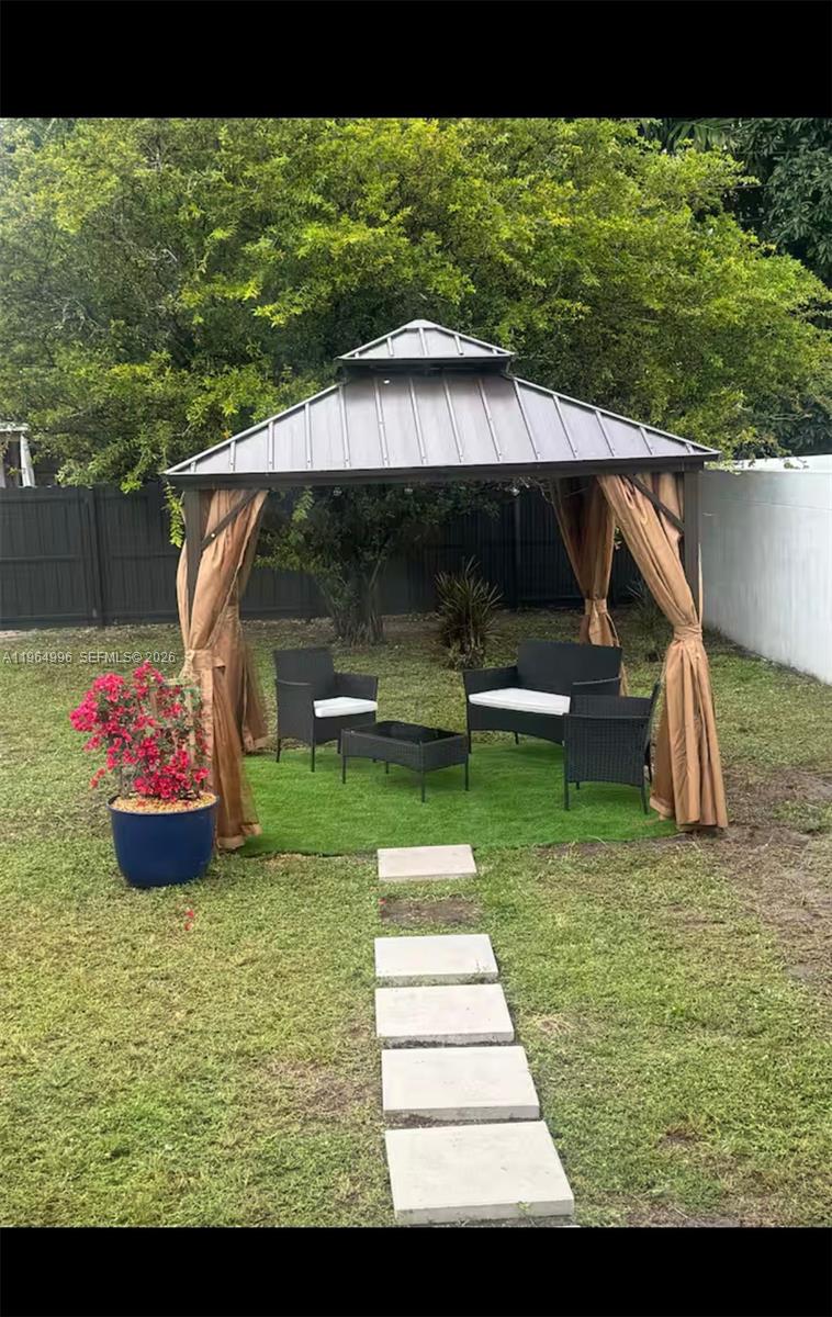 508 De Leon Dr, Miami Springs FL 33166