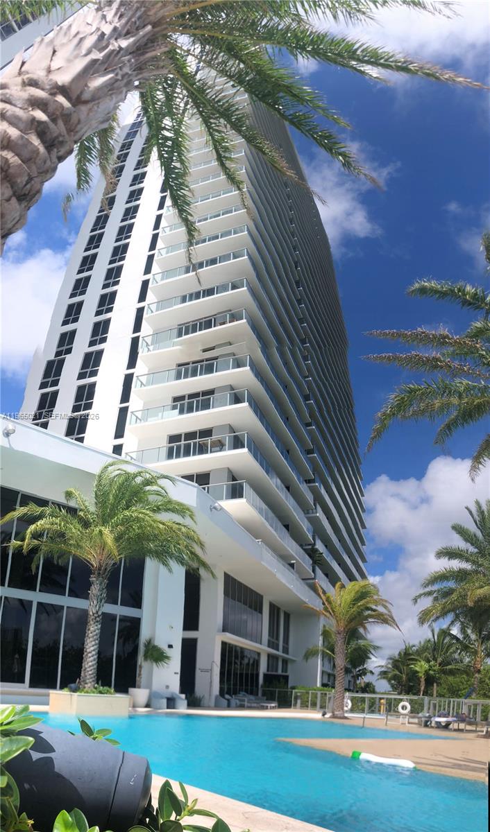 16385 Biscayne Blvd #507, North Miami Beach FL 33160
