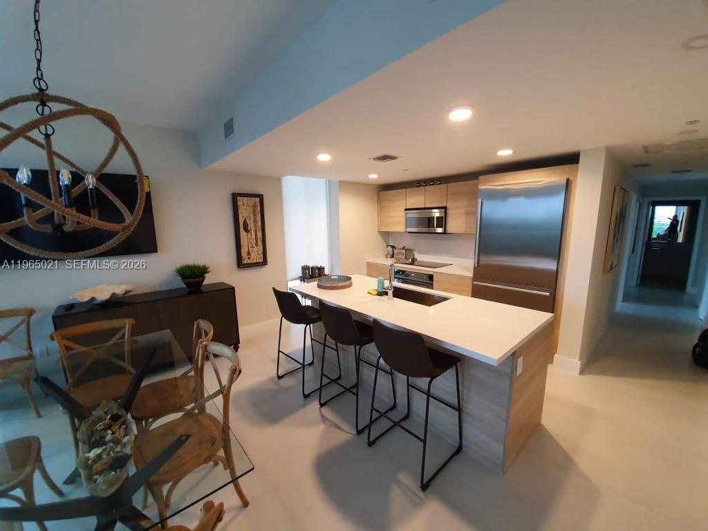 16385 Biscayne Blvd #507, North Miami Beach FL 33160