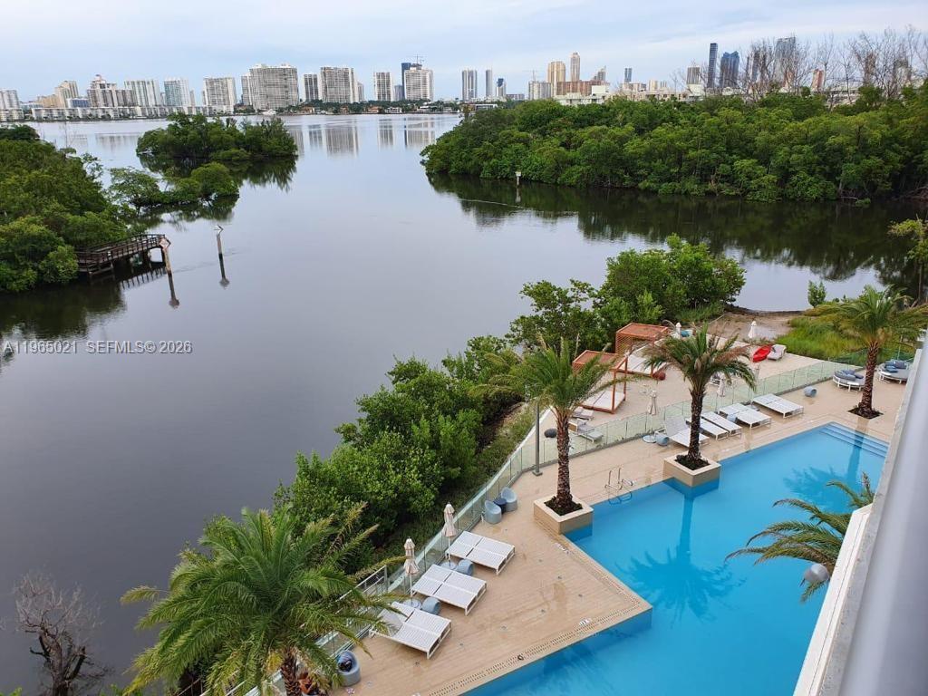 16385 Biscayne Blvd #507, North Miami Beach FL 33160