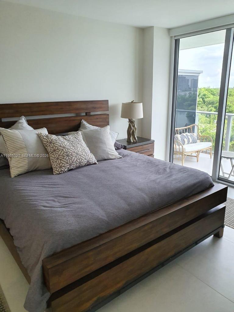 16385 Biscayne Blvd #507, North Miami Beach FL 33160
