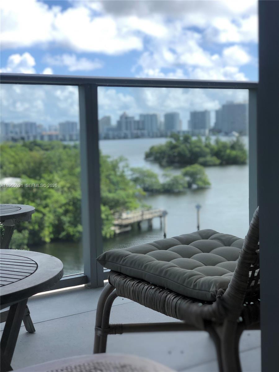 16385 Biscayne Blvd #507, North Miami Beach FL 33160
