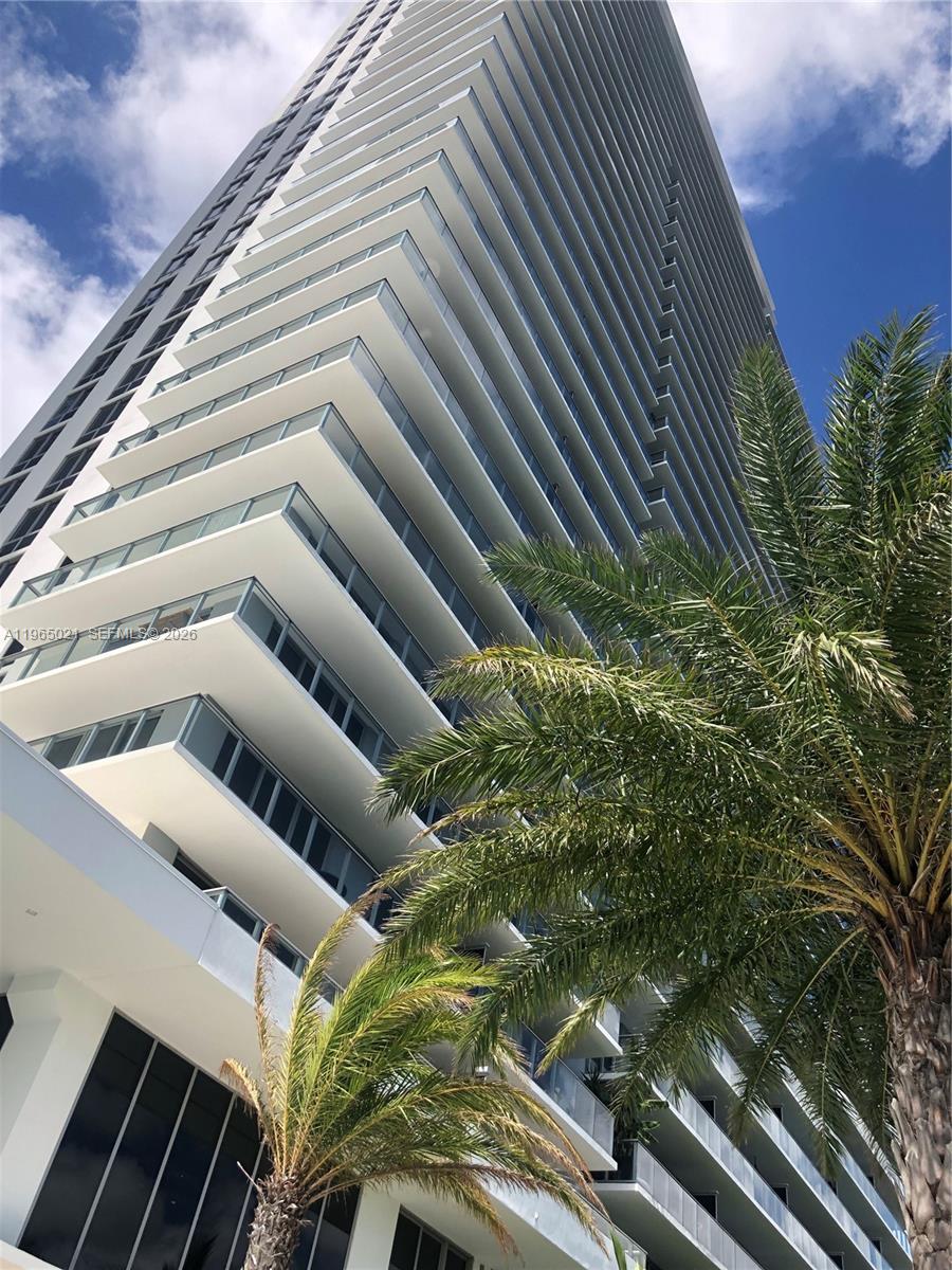16385 Biscayne Blvd #507, North Miami Beach FL 33160