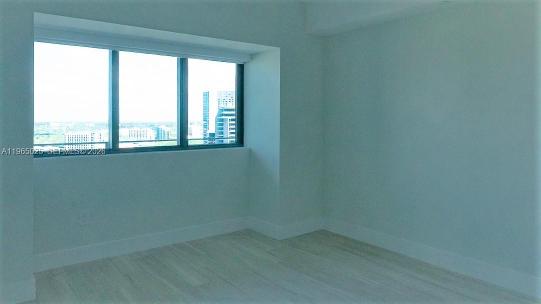 650 NE 32nd St #2105, Miami FL 33137