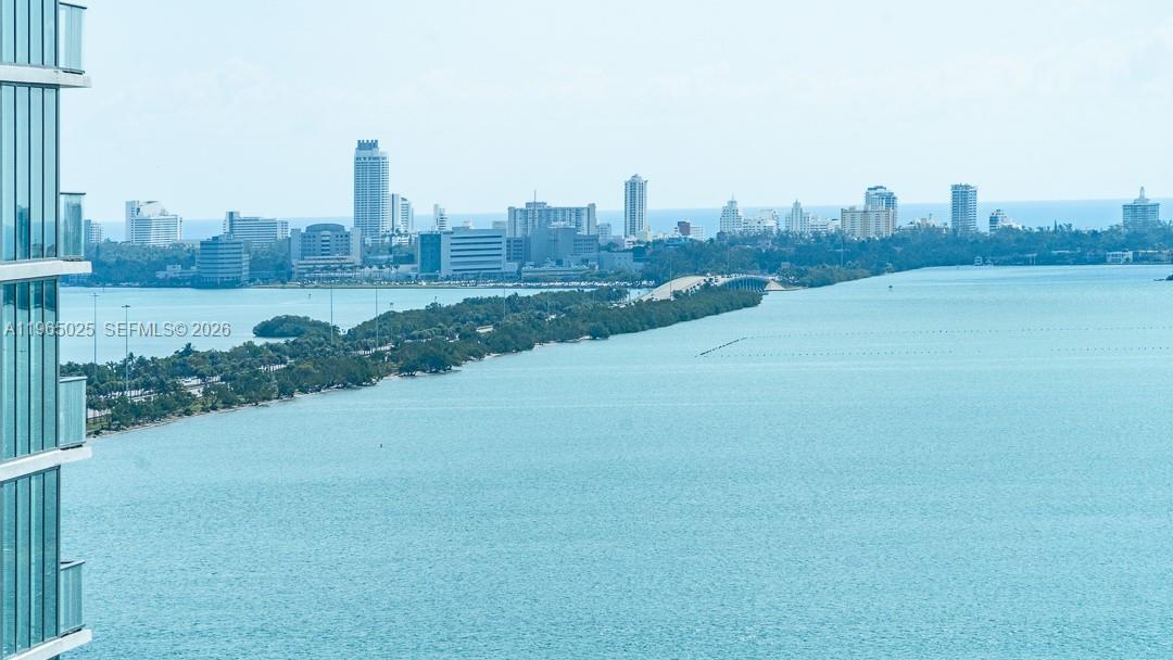 650 NE 32nd St #2105, Miami FL 33137