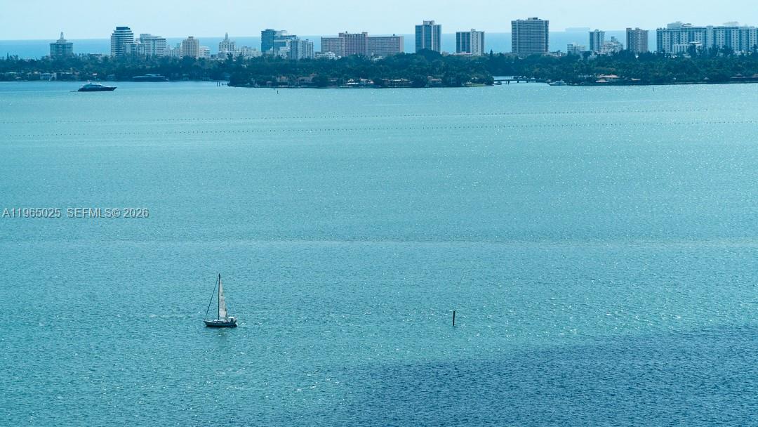 650 NE 32nd St #2105, Miami FL 33137
