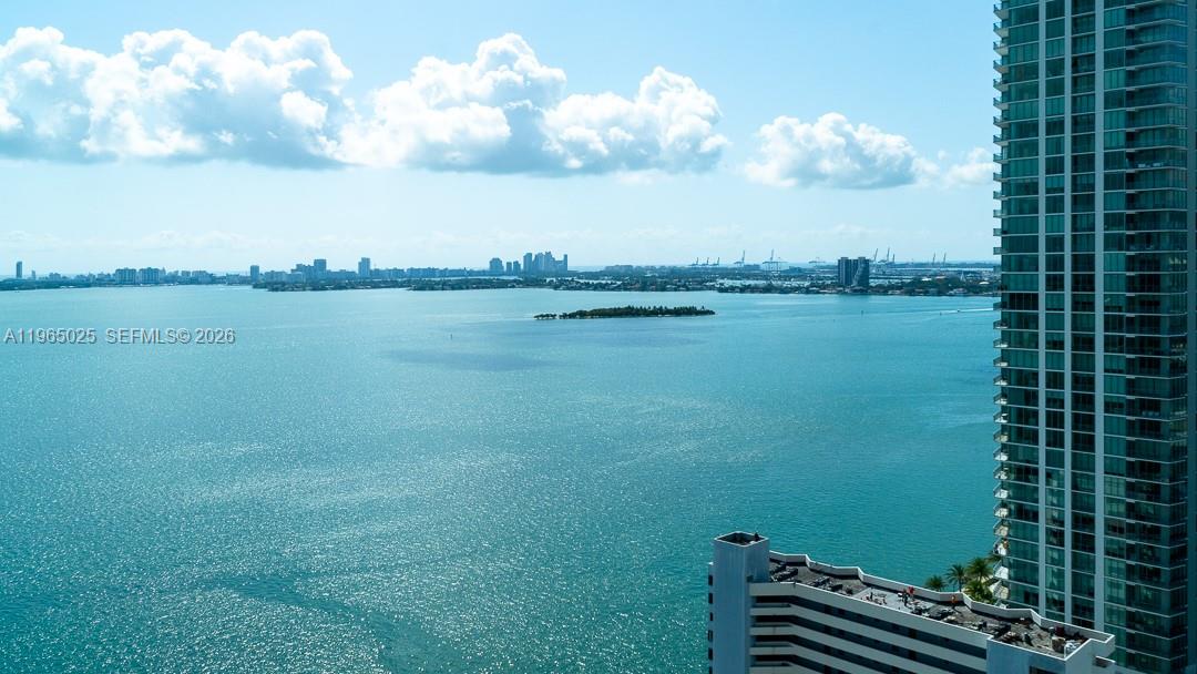 650 NE 32nd St #2105, Miami FL 33137