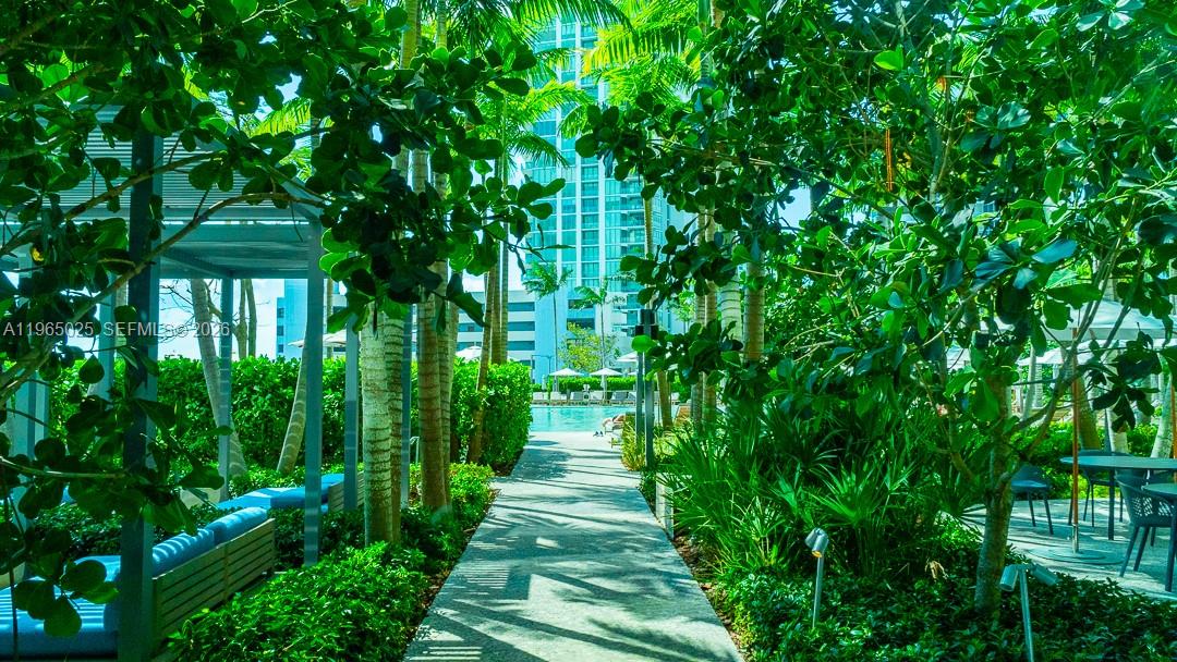 650 NE 32nd St #2105, Miami FL 33137