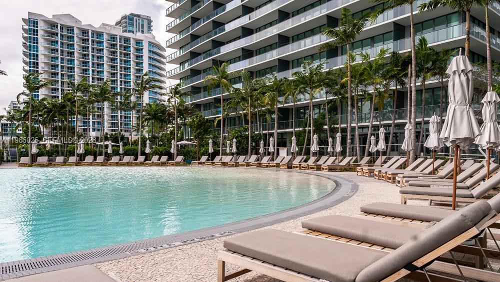 650 NE 32nd St #2105, Miami FL 33137