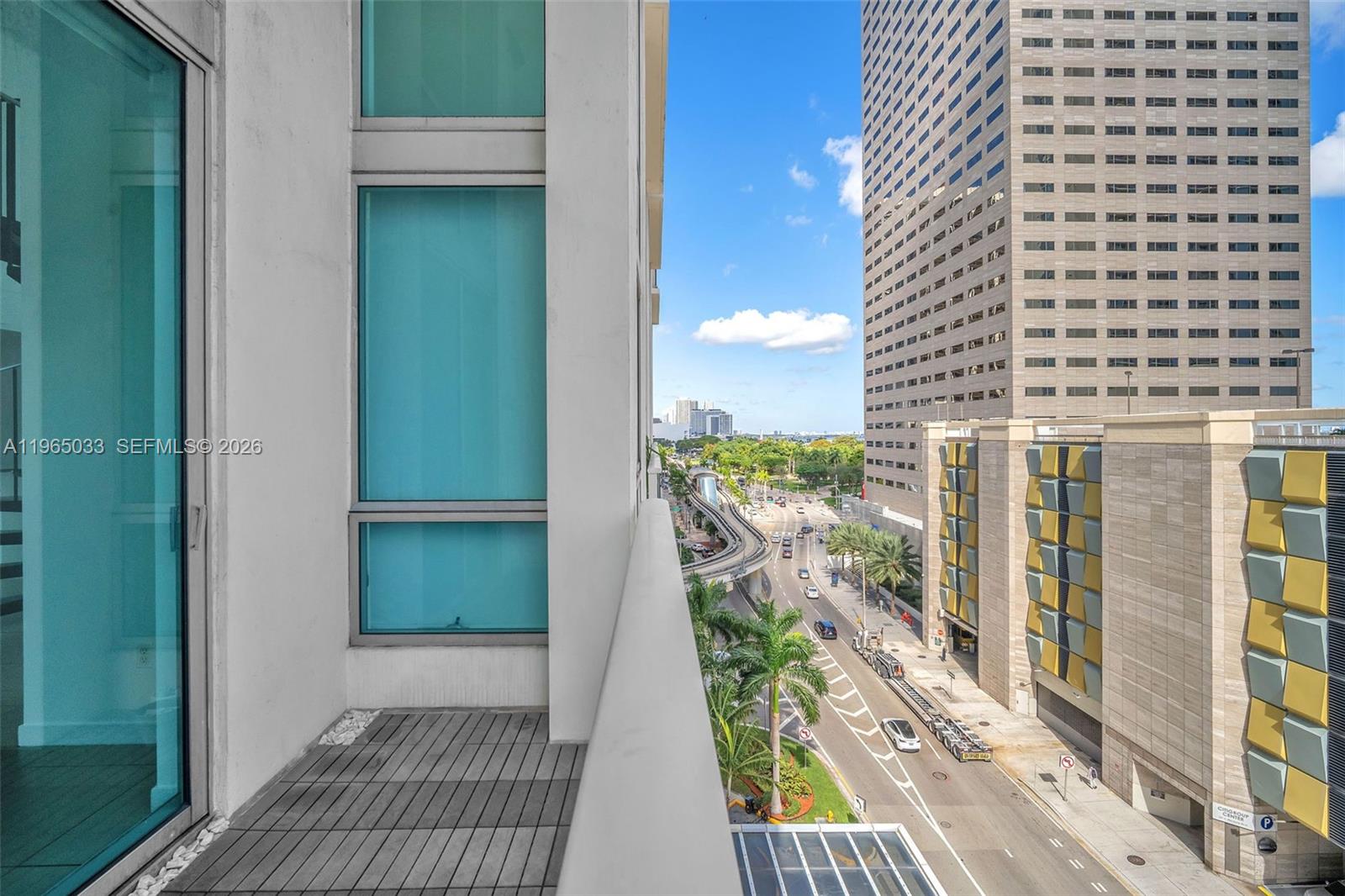 300 S Biscayne Blvd #L-822, Miami FL 33131