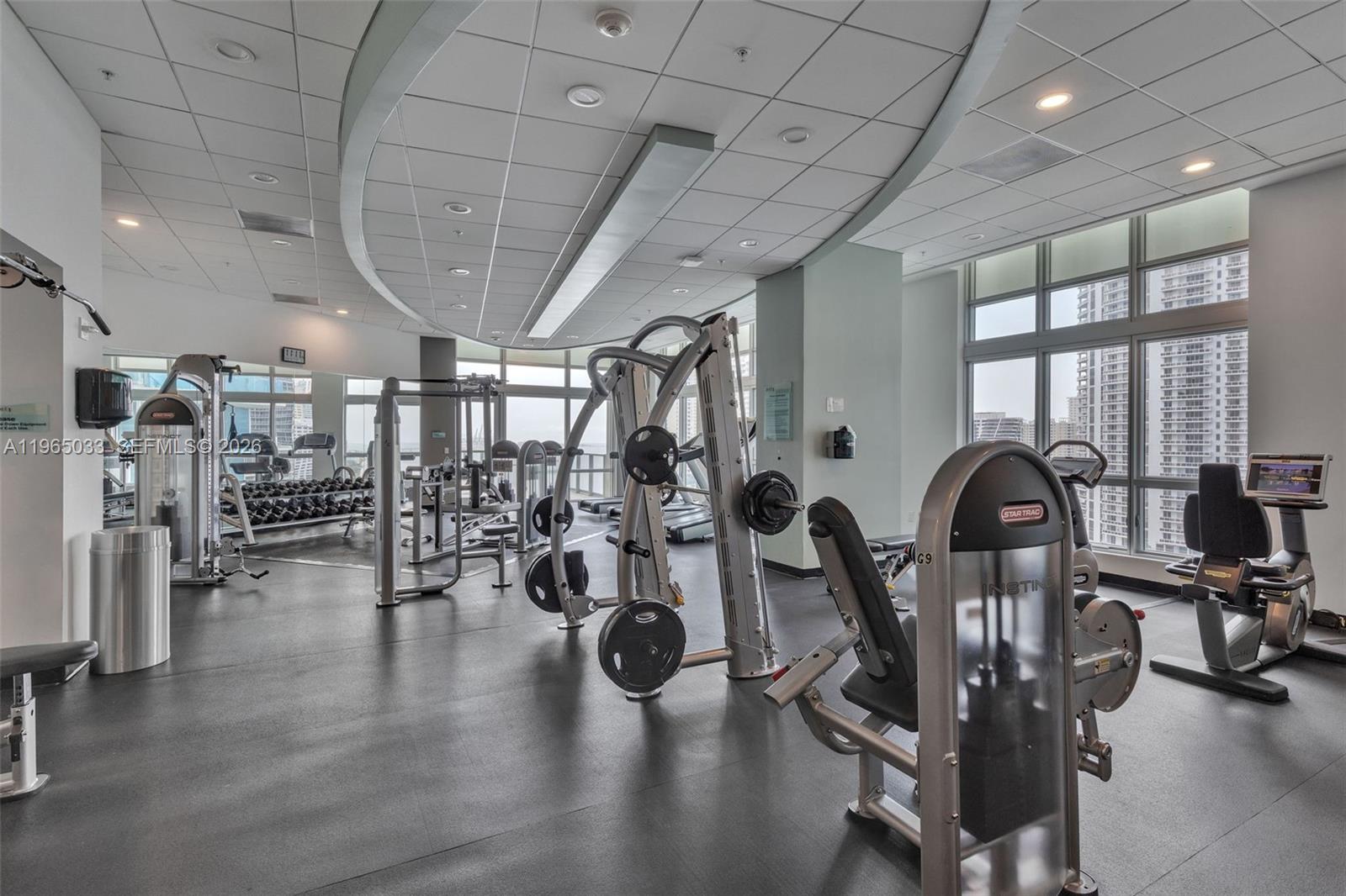 300 S Biscayne Blvd #L-822, Miami FL 33131