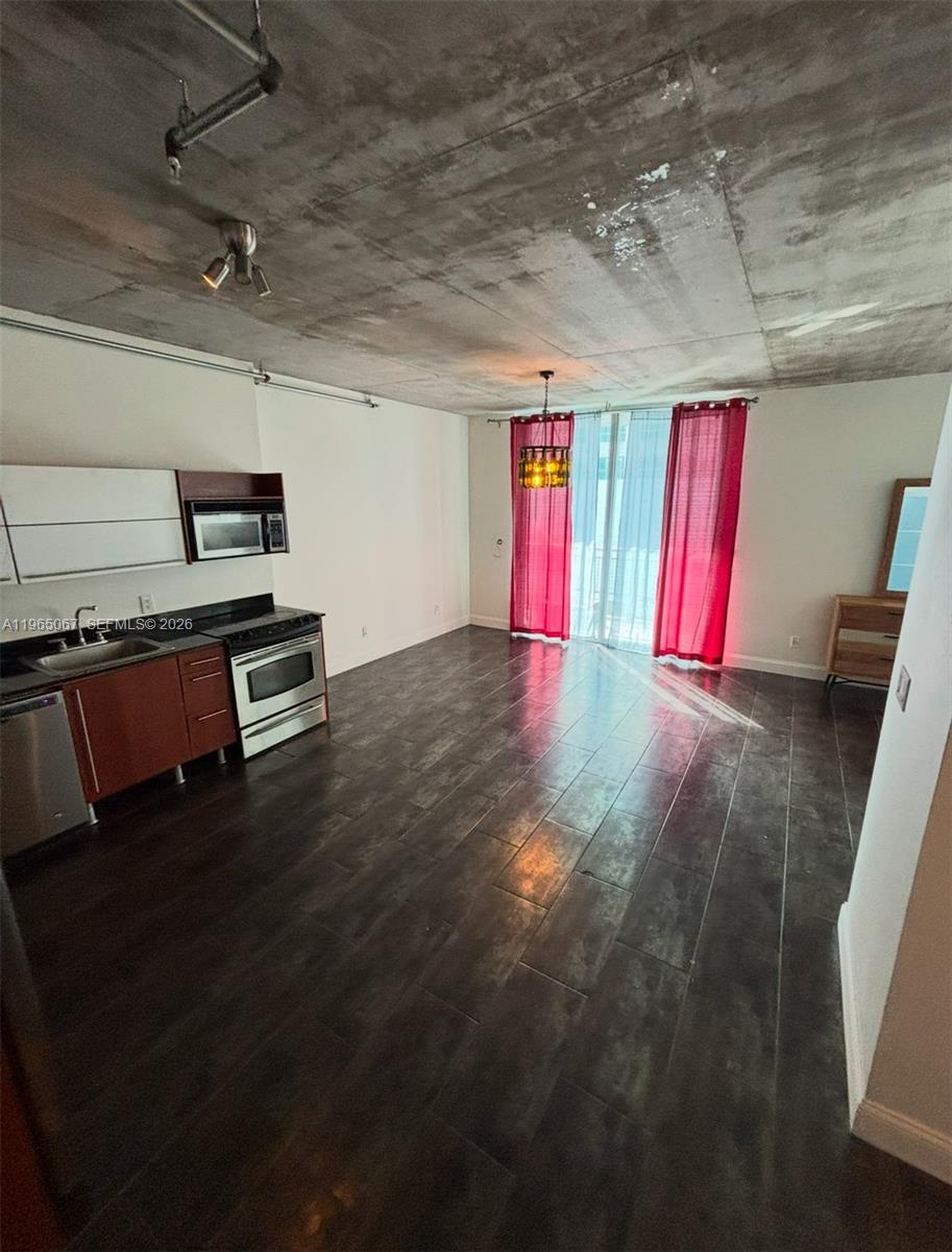 690 SW 1st Ct #1226, Miami FL 33130