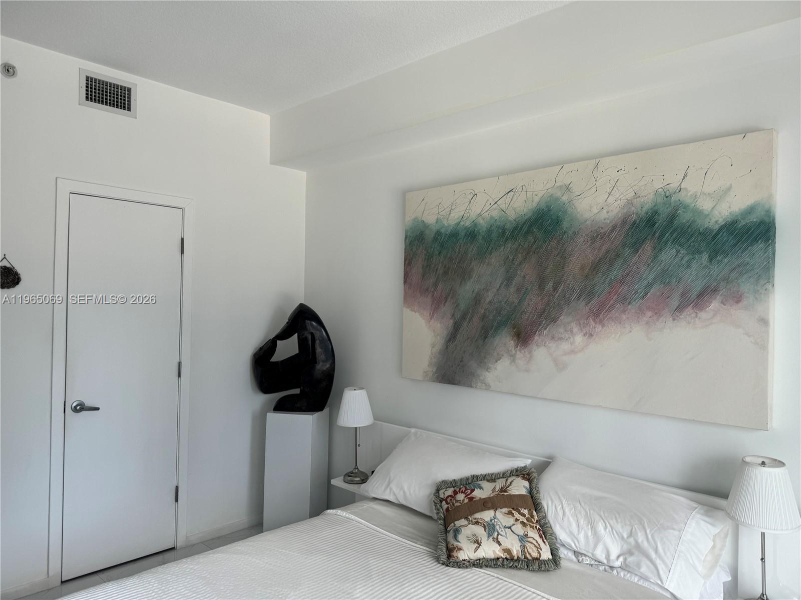 1111 SW 1st Ave #2622-N, Miami FL 33130