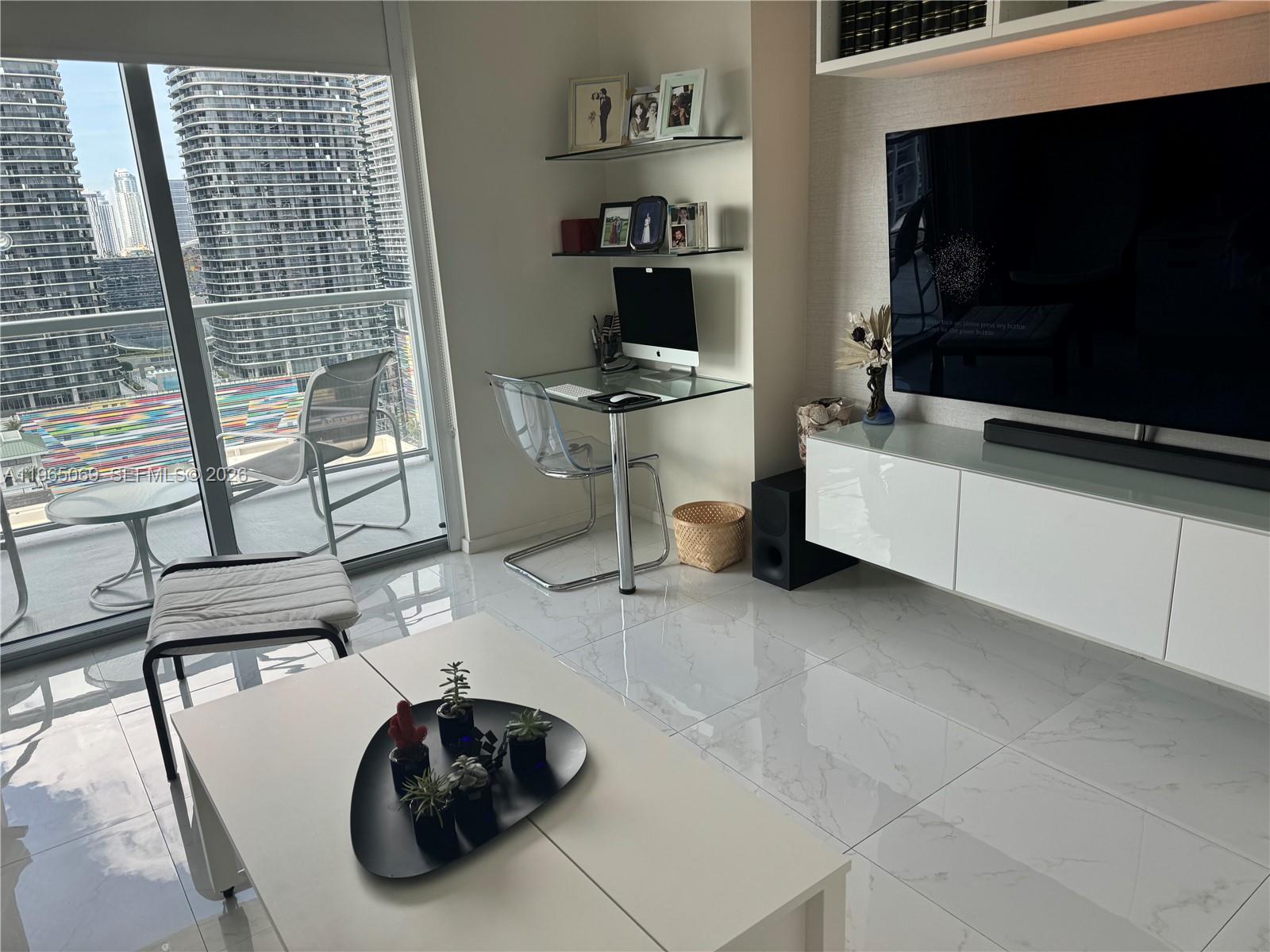 1111 SW 1st Ave #2622-N, Miami FL 33130