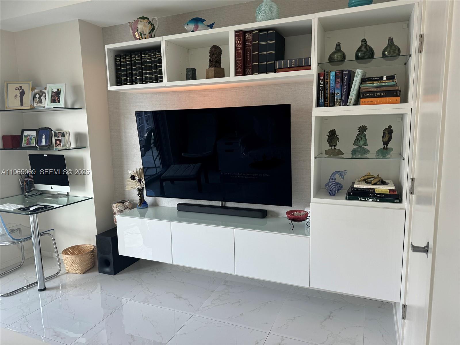 1111 SW 1st Ave #2622-N, Miami FL 33130