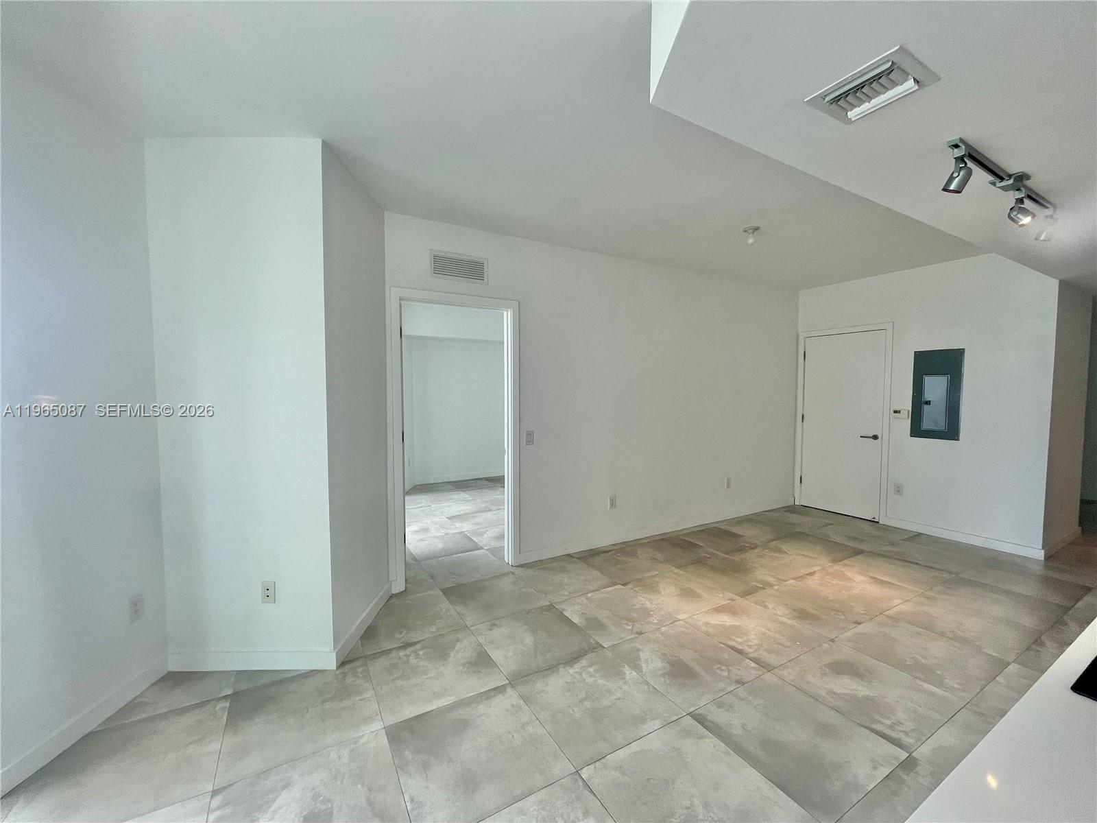 501 NE 31st St #3007, Miami FL 33137