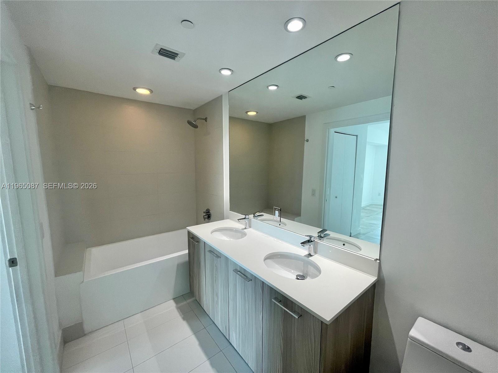 501 NE 31st St #3007, Miami FL 33137