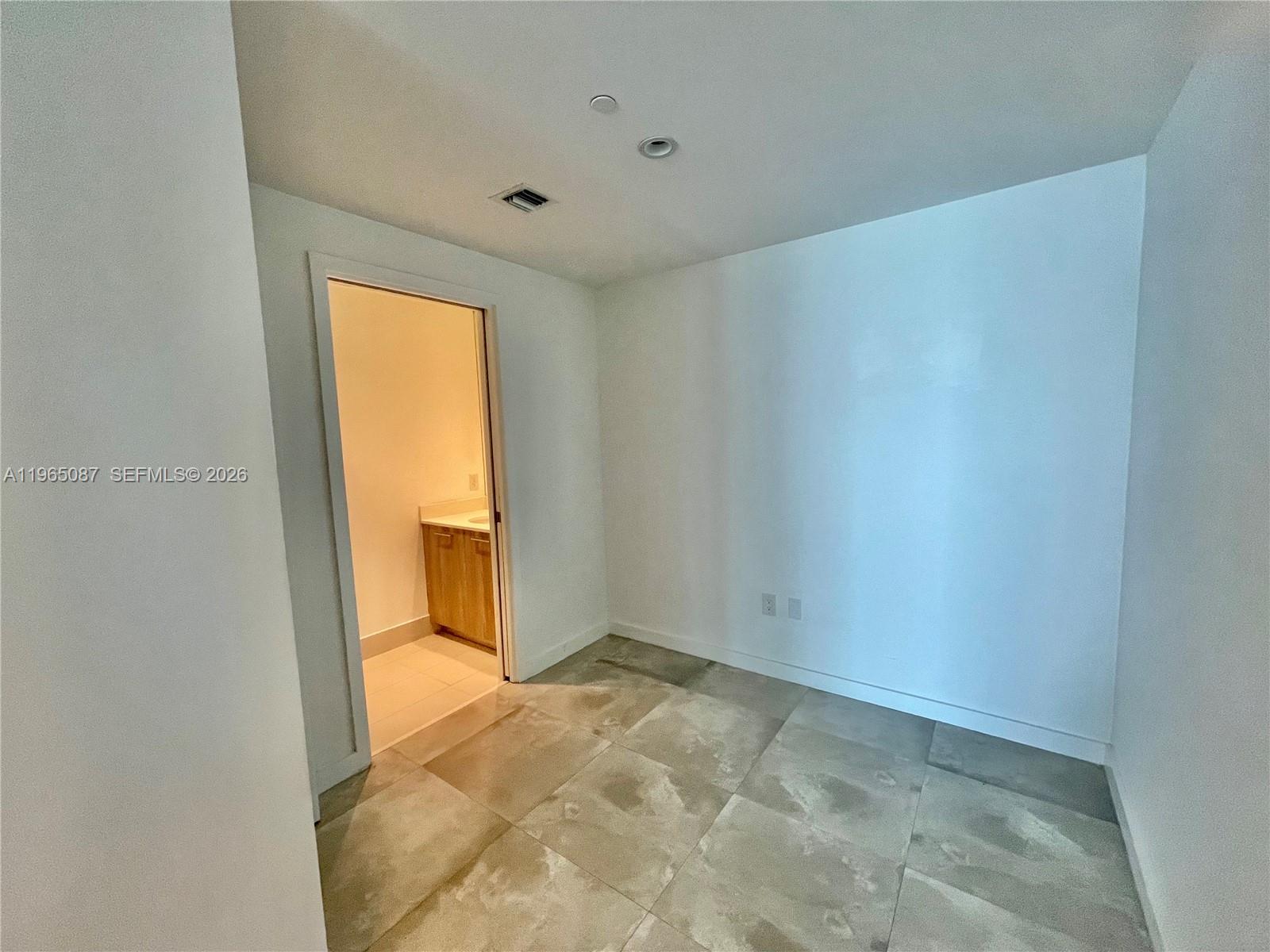 501 NE 31st St #3007, Miami FL 33137