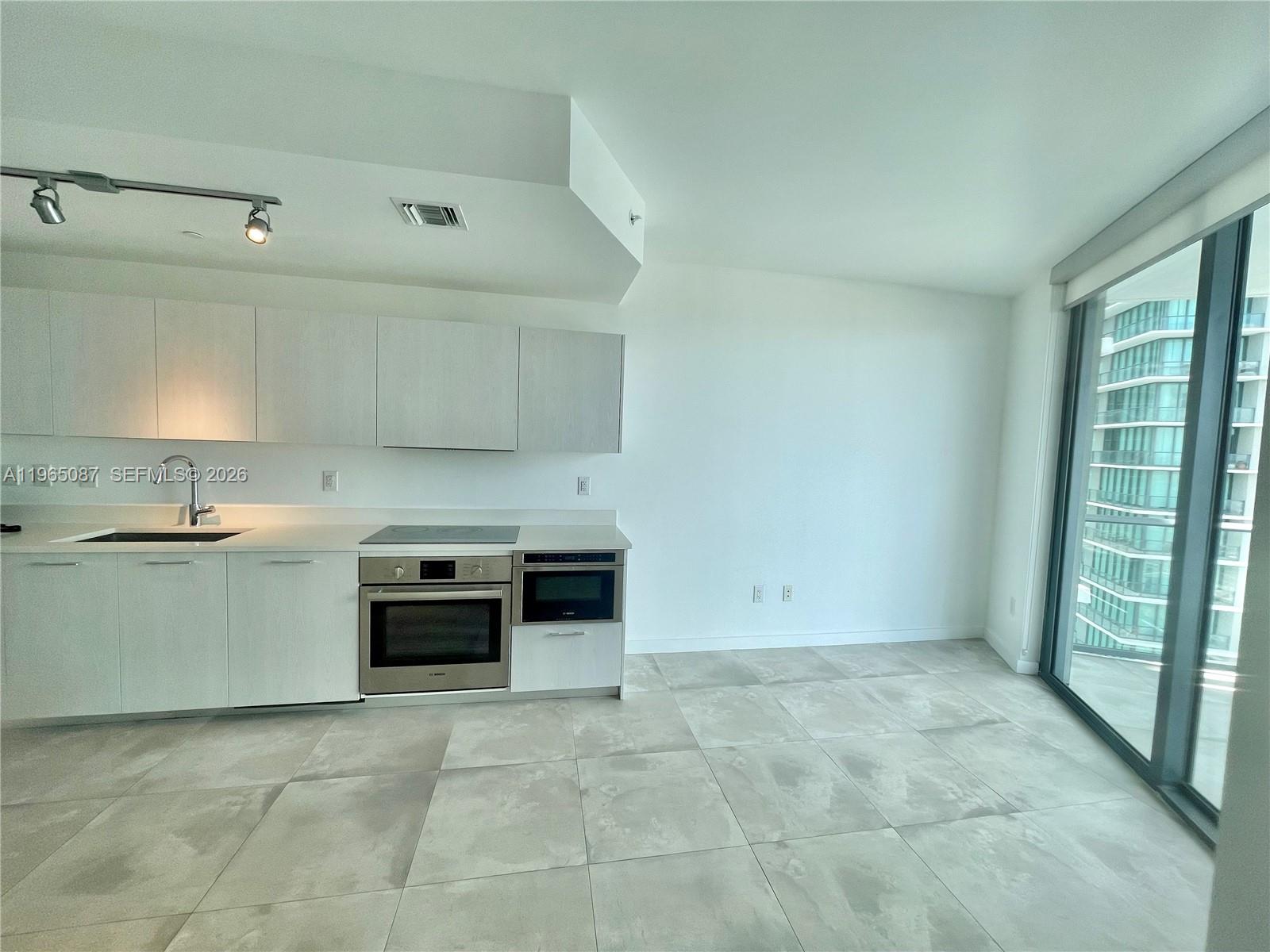 501 NE 31st St #3007, Miami FL 33137