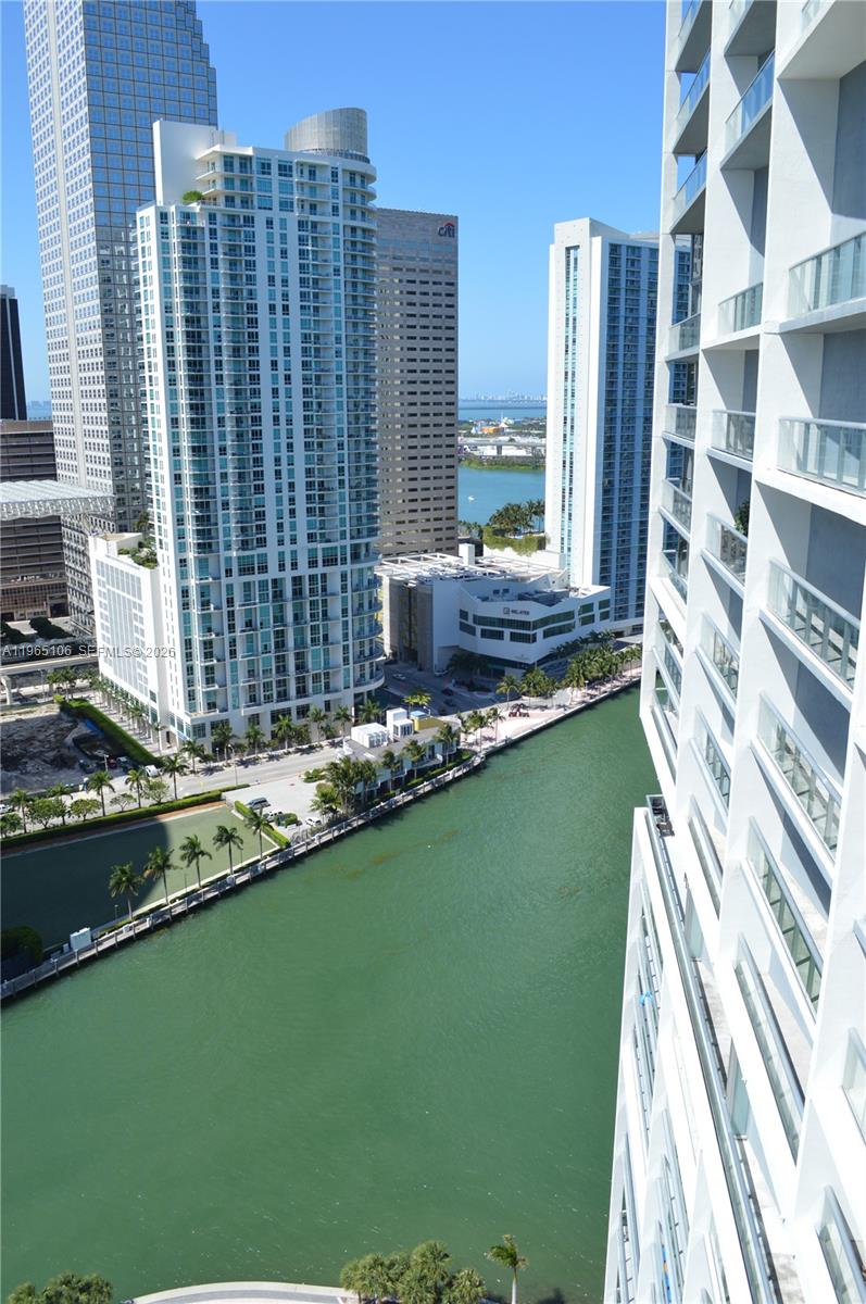 475 BRICKELL AV #2710, Miami FL 33131