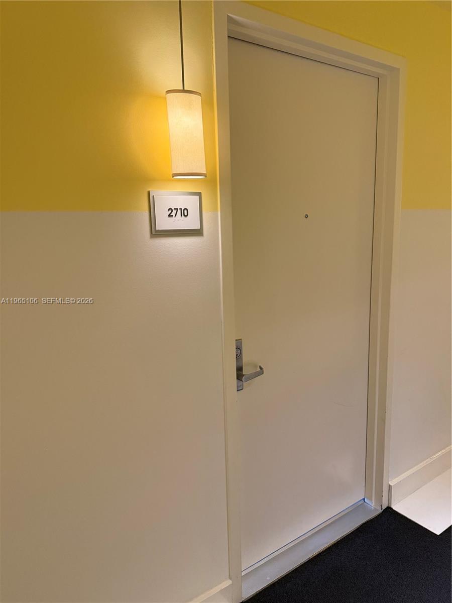 475 BRICKELL AV #2710, Miami FL 33131