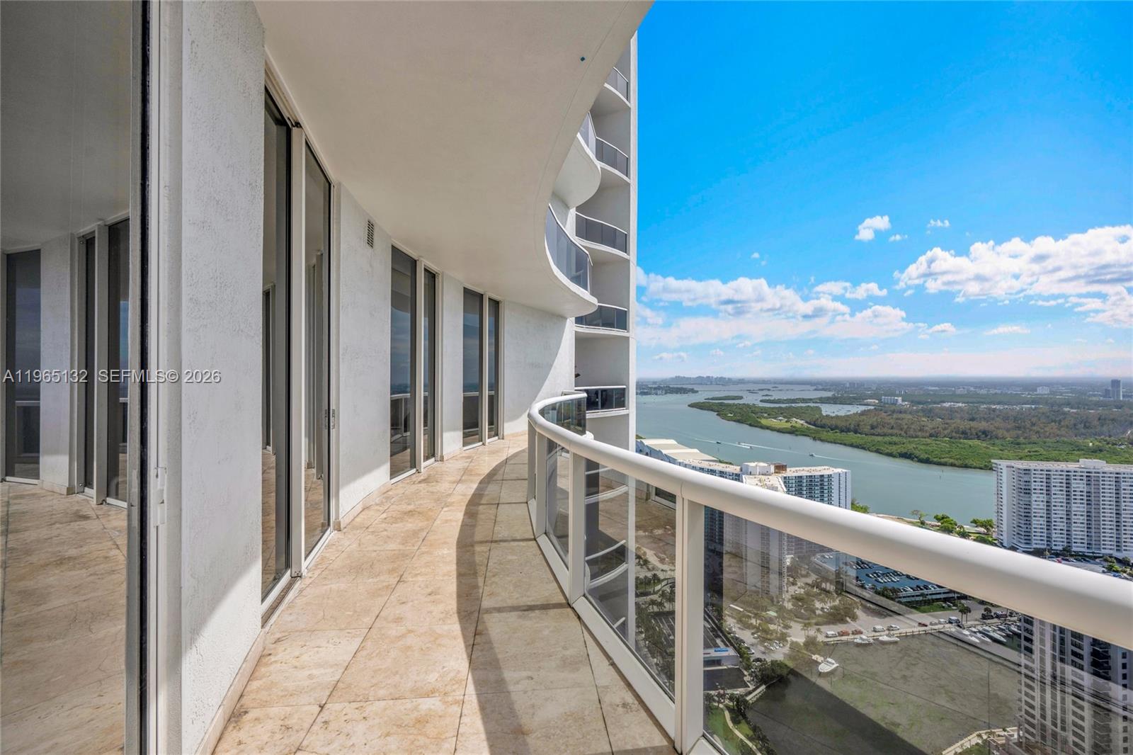 16001 COLLINS AV #3805, Sunny Isles Beach FL 33160