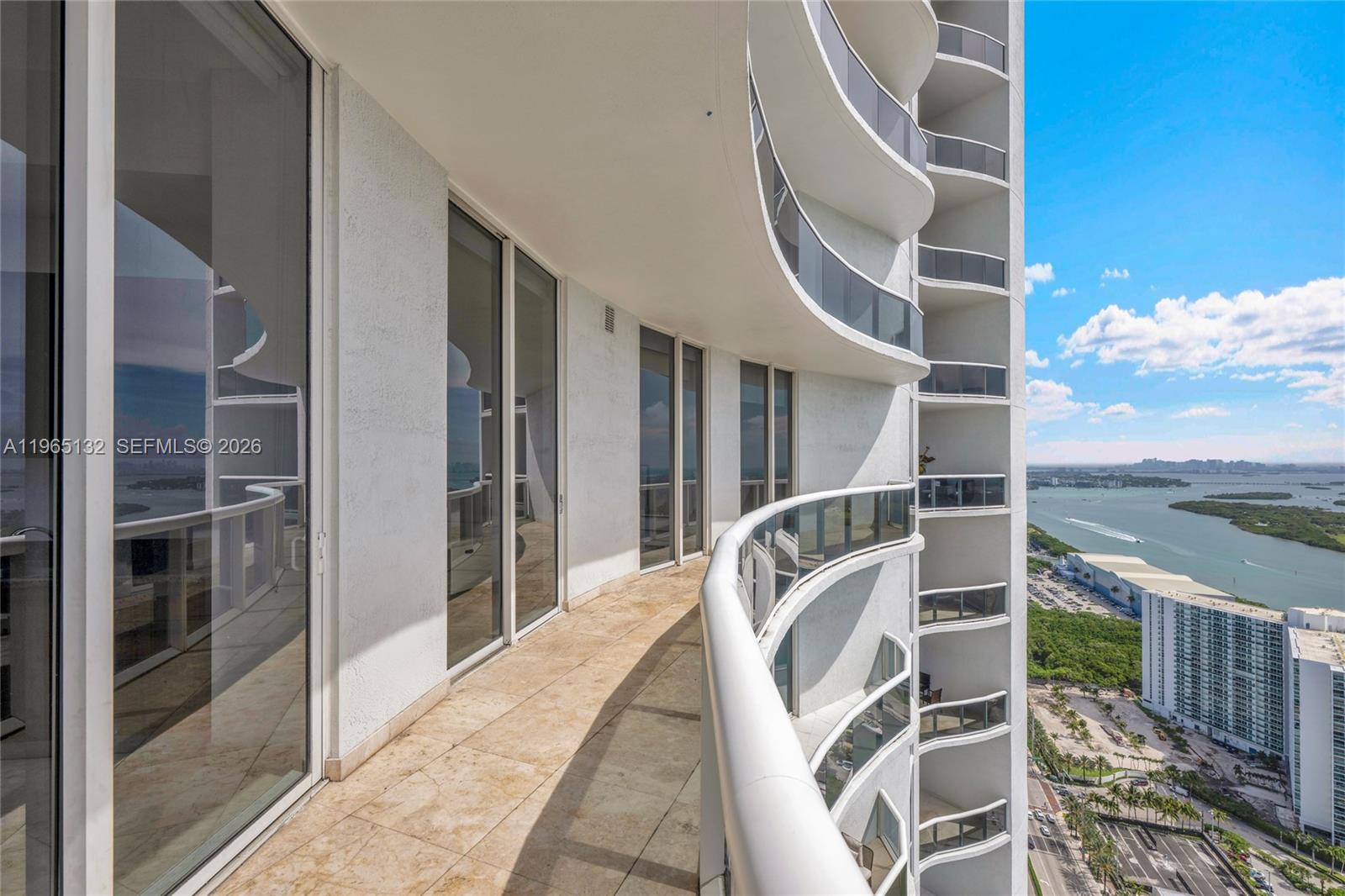 16001 COLLINS AV #3805, Sunny Isles Beach FL 33160