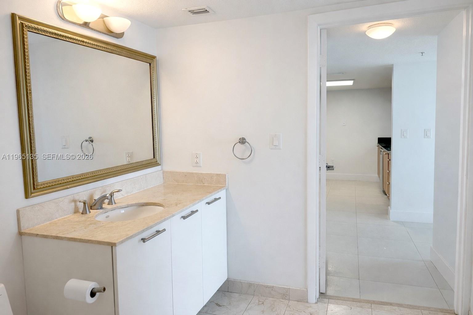 1800 N Bayshore Dr #4102, Miami FL 33132