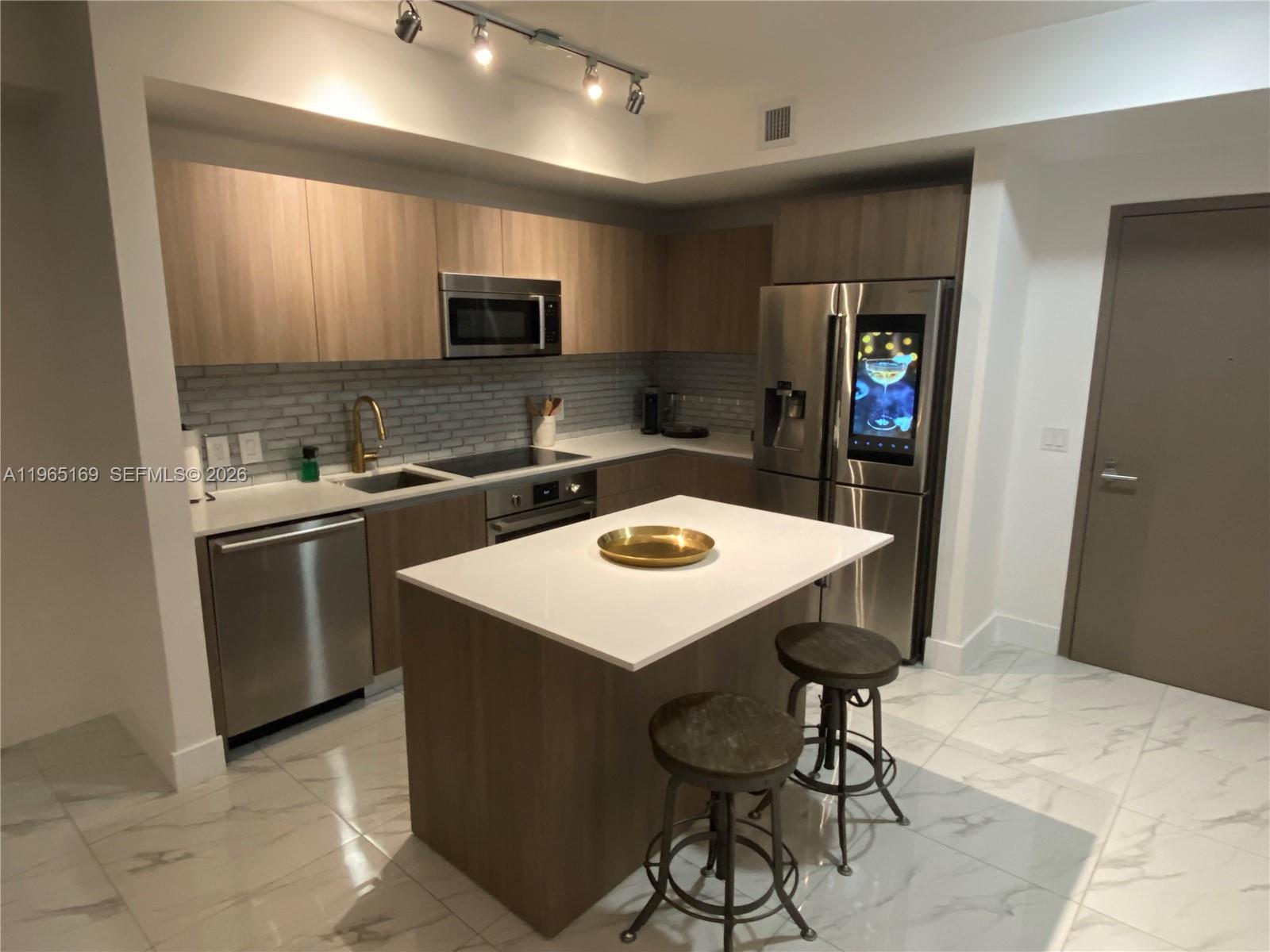 201 SW 17th Rd #403, Miami FL 33129