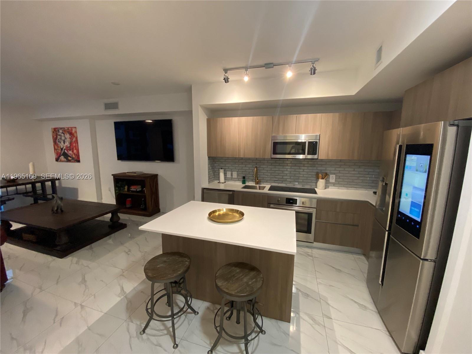 201 SW 17th Rd #403, Miami FL 33129